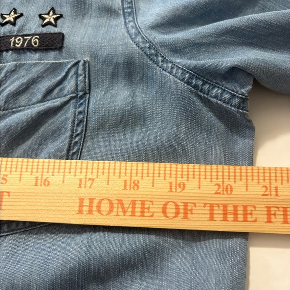 Rails Military Patch Lightweight Chambray Long Sleeve Casual Button Down Shirt - Picture 11 of 13